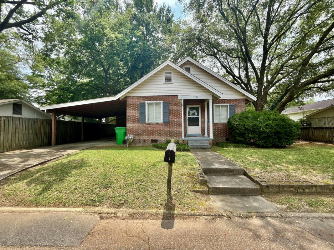 914 4TH AVE S, COLUMBUS, MS 39701, photo 1 of 14